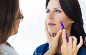 Bichectomia: conheça o procedimento que diminui as bochechas