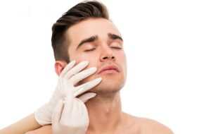 Cirurgia plástica para homens: quais são os procedimentos mais realizados?