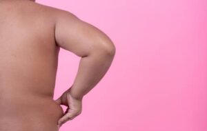 Lipo a laser para homens: o que é e quais as vantagens do procedimento